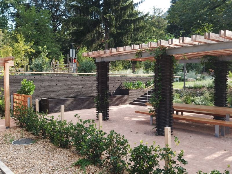 Riqualifica ed estensione parco di Villa Costanza a Viganello Riqualifica ed estensione parco di Villa Costanza a Viganello