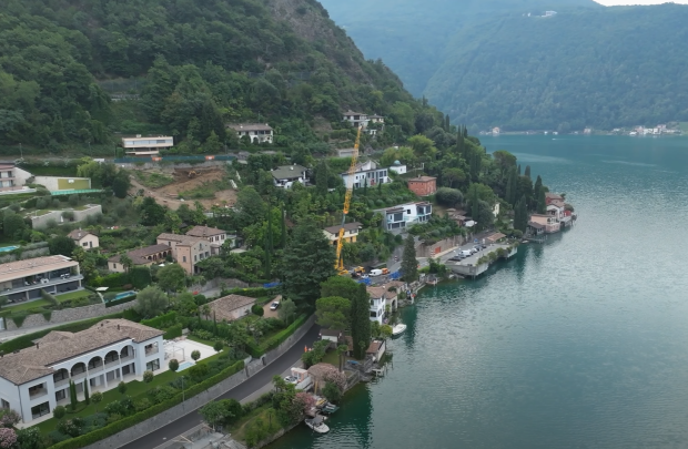 Montaggio gru a Morcote